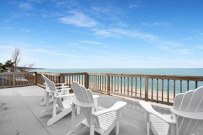 Luxurious Mermaid Inn Beach House: Hot Tub, Games